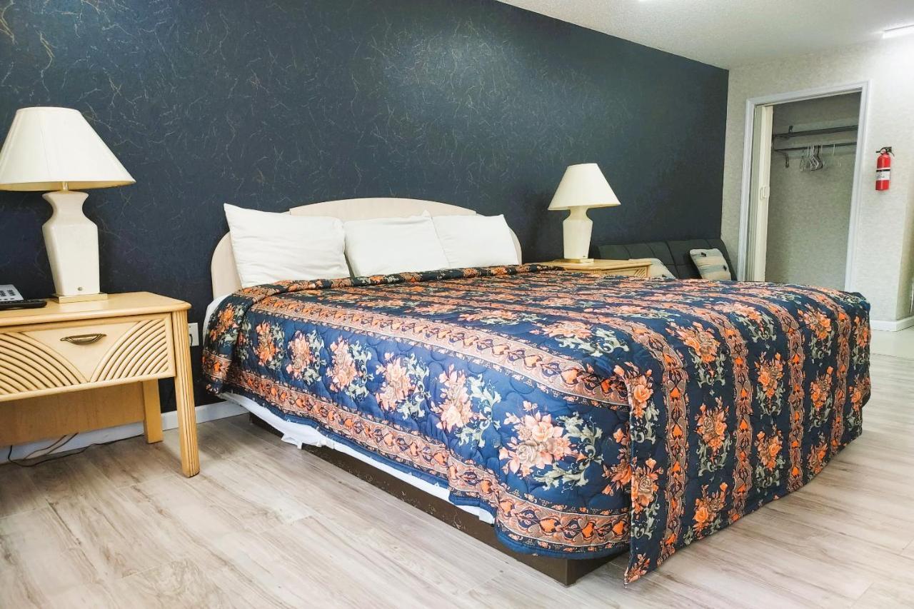 Studio Inn And Suites Galloway Bagian luar foto